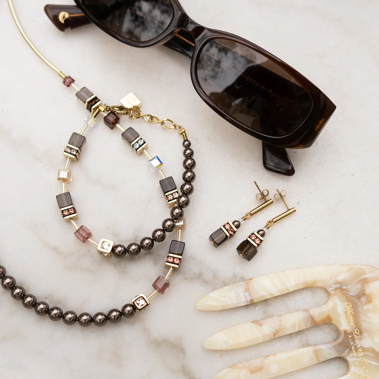 GeoCUBE® Precious Fusion Pearls Earrings Mocha Mousse - Image 4