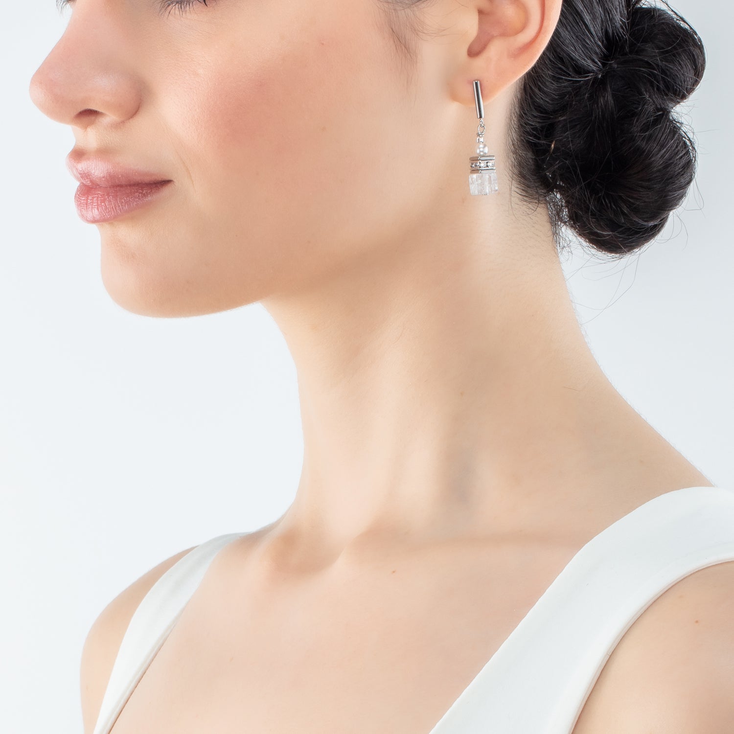 GeoCUBE® Precious Fusion Pearls earrings white - Image 4