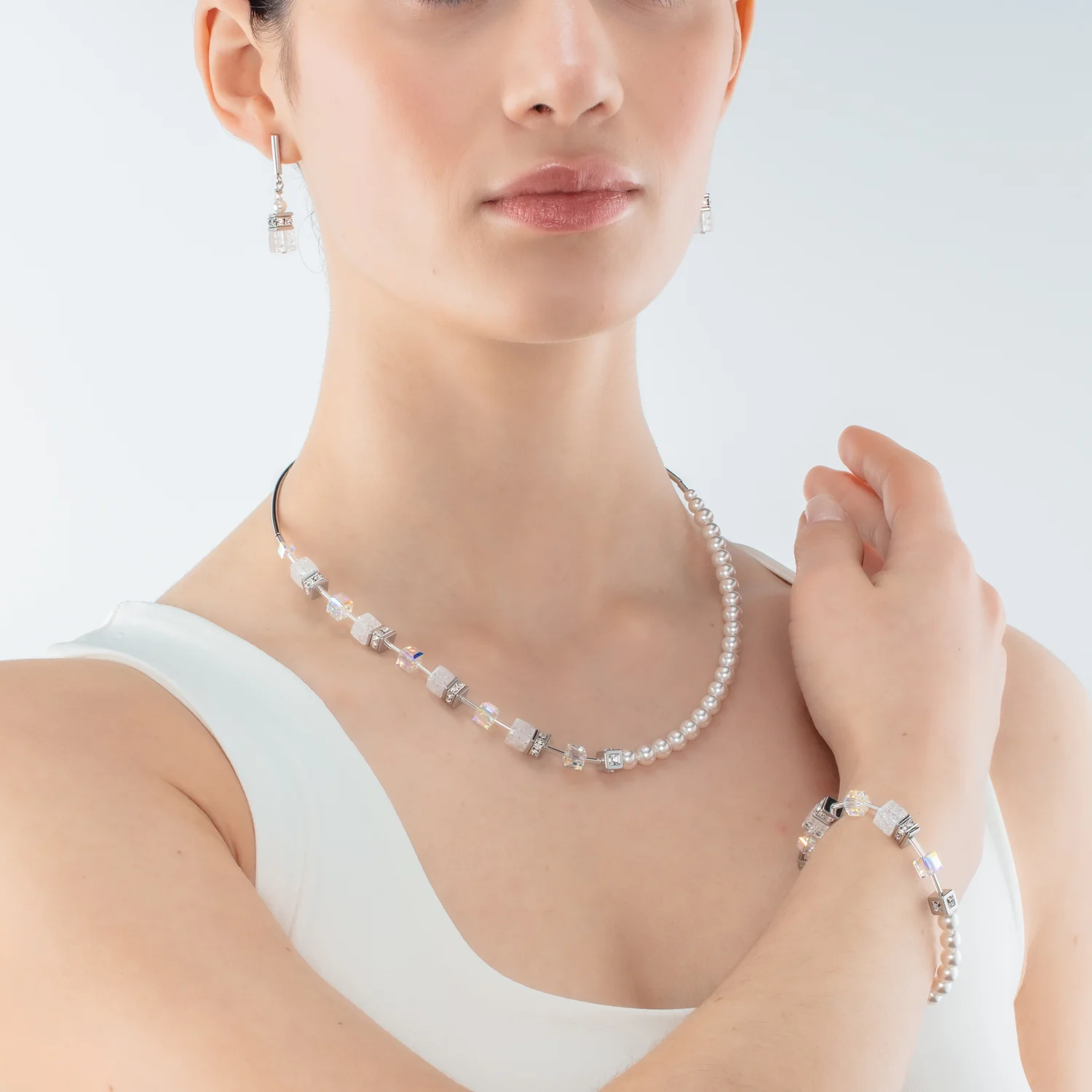 GeoCUBE® Precious Fusion Pearls necklace white - Image 4